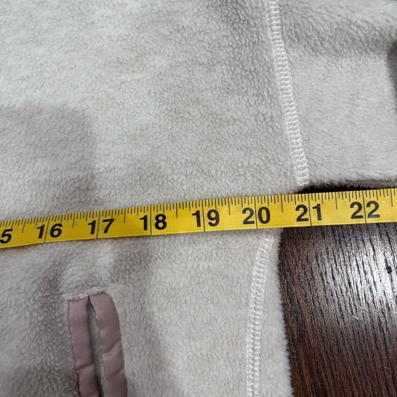 Abercrombie & Fitch Cream & Pink Sherpa Sweater comfy cute winter preppy cozy - Picture 7 of 8